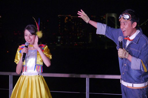 画像ギャラリー No.002のサムネイル画像 / 夏のデックス東京ビーチはポケモンでいっぱい！　ピカチュウ＆ボルケニオンも駆けつけた，イルミネーション点灯式をレポート