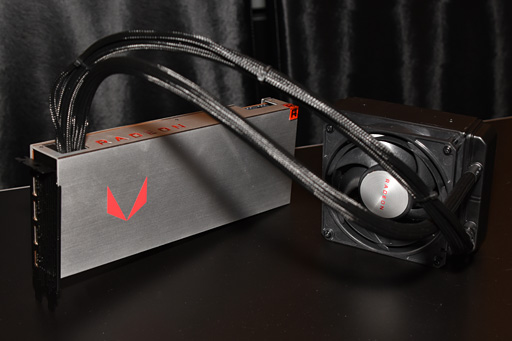 画像ギャラリー No.008のサムネイル画像 / ［SIGGRAPH］AMDの本気GPU「Radeon RX Vega」がついに発表。「GTX 1080をしのぐ理論性能」で399ドル（税別）から。8月14日発売