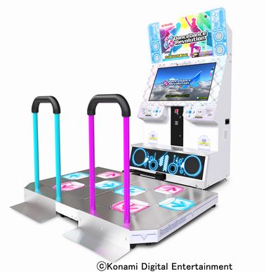 画像ギャラリー No.001のサムネイル画像 / 「DDR」シリーズ最新作「DanceDanceRevolution A」が稼働開始。演出の強化でプレイの面白さを追求