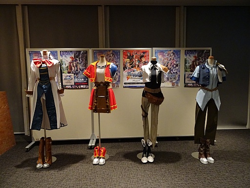 画像ギャラリー No.005のサムネイル画像 / 「英雄伝説 空の軌跡 Evolution」シリーズ初のオンリーイベントをレポート。キャスト陣に加えて日本ファルコム近藤社長も登場