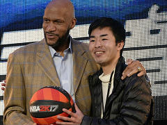ユーザー参加型トーナメント「NBA 2K17 ジャパントーナメント」レポート。元NBAスーパースター，ロン・ハーパーさんも登場