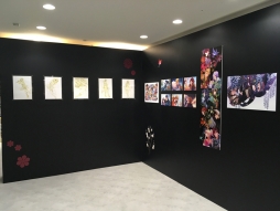 画像ギャラリー No.005のサムネイル画像 / 「下天の華ミュージアム」が開幕。グッズ購入特典が配布決定&日程後半から一部展示が変更