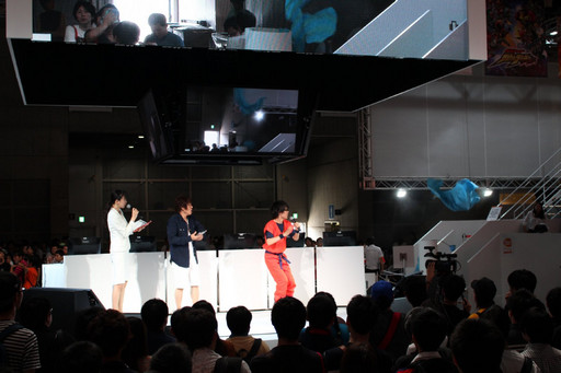 画像ギャラリー No.011のサムネイル画像 / ［TGS 2016］「ドラゴンボール」ゲーム最新情報ステージをレポート。トランクスを演じて20年の草尾 毅さんがイベントを盛り上げた