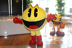 画像ギャラリー No.026のサムネイル画像 / 「PAC-MAN GINZA STYLE」が銀座三越でスタート。120種以上の「パックマン」グッズや,貴重なアーケードゲームが夏休みの銀座に大集合
