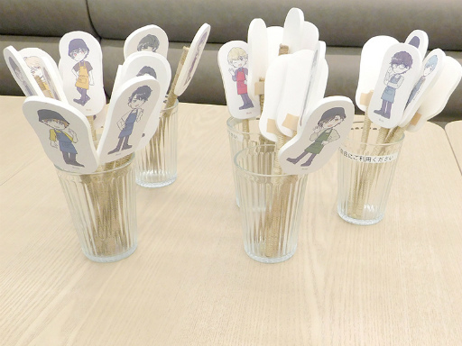 画像ギャラリー No.007のサムネイル画像 / 「『スタンドマイヒーローズ』in coly cafe!」レポート。今大路＆服部の誕生日はバースデーケーキでお祝いしよう♪