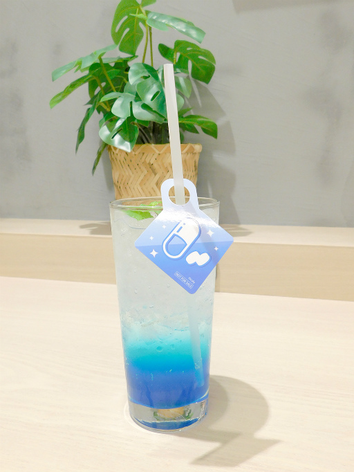 画像ギャラリー No.010のサムネイル画像 / 「『スタンドマイヒーローズ』in coly cafe!」レポート。今大路&服部の誕生日はバースデーケーキでお祝いしよう♪