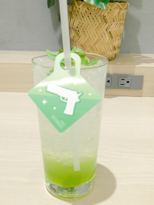 画像ギャラリー No.011のサムネイル画像 / 「『スタンドマイヒーローズ』in coly cafe!」レポート。今大路&服部の誕生日はバースデーケーキでお祝いしよう♪