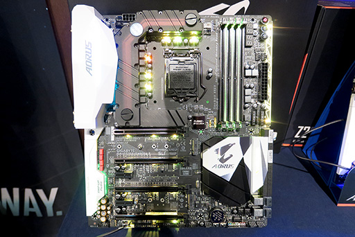 画像ギャラリー No.027のサムネイル画像 / Kaby Lake-S対応のIntel 200シリーズチップセット搭載マザーボードが各社から一斉に発表。販売は1月6日から