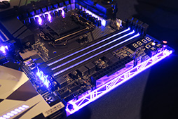 画像ギャラリー No.032のサムネイル画像 / Kaby Lake-S対応のIntel 200シリーズチップセット搭載マザーボードが各社から一斉に発表。販売は1月6日から