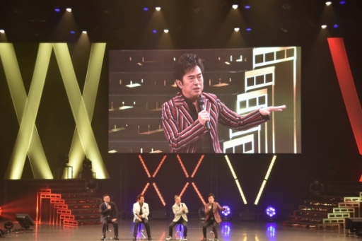 画像ギャラリー No.061のサムネイル画像 / スパロボ25周年記念イベント「鋼の超感謝祭2016」が開催。「スーパーロボット大戦V」の発表や，プレミアムライブで盛り上がったステージの模様をレポート