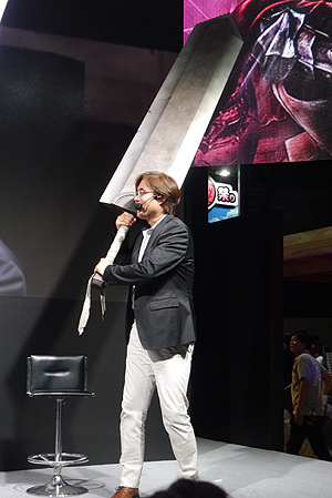 画像ギャラリー No.004のサムネイル画像 / ［TGS 2016］全身に返り血を浴び，「不死のゾッド」が大暴れ！ 「ベルセルク無双 紹介ステージ」レポート
