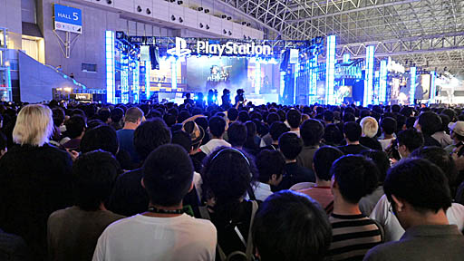 画像ギャラリー No.001のサムネイル画像 / ［TGS 2019］「DEATH STRANDING」のステージイベントVol.2をレポート。サムとコミュニケーションが取れるプライベートルームとは