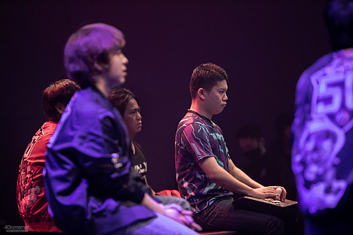 画像ギャラリー No.008のサムネイル画像 / Gメッセ群馬で開催された「Red Bull 5G 2021 FINALS」レポート。ジャンルを越えた強豪プレイヤーが集結,激闘を展開した