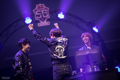 画像ギャラリー No.009のサムネイル画像 / Gメッセ群馬で開催された「Red Bull 5G 2021 FINALS」レポート。ジャンルを越えた強豪プレイヤーが集結,激闘を展開した