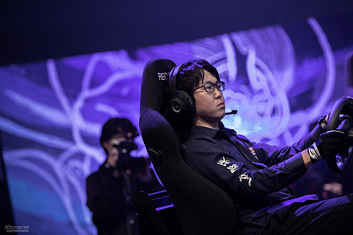 画像ギャラリー No.024のサムネイル画像 / Gメッセ群馬で開催された「Red Bull 5G 2021 FINALS」レポート。ジャンルを越えた強豪プレイヤーが集結,激闘を展開した