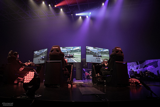 画像ギャラリー No.025のサムネイル画像 / Gメッセ群馬で開催された「Red Bull 5G 2021 FINALS」レポート。ジャンルを越えた強豪プレイヤーが集結,激闘を展開した