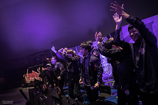 画像ギャラリー No.031のサムネイル画像 / Gメッセ群馬で開催された「Red Bull 5G 2021 FINALS」レポート。ジャンルを越えた強豪プレイヤーが集結,激闘を展開した