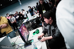 画像ギャラリー No.077のサムネイル画像 / 「鉄拳7」最後のMASTERCUPには765(ナムコ)人が参戦! 初のPC版開催となった同大会の模様をフォトレポートで紹介