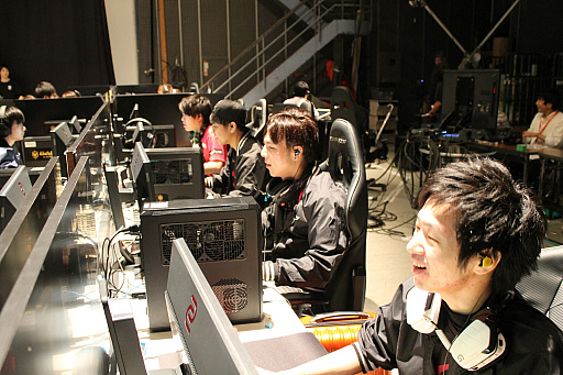 画像ギャラリー No.003のサムネイル画像 / DMM GAMES公式大会「PUBG JAPAN SERIES」,β1部リーグ PHASE1 DAY1をレポート。開幕戦を制したのはSunSister Suicider's