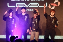 画像ギャラリー No.007のサムネイル画像 / 2度のドン勝を決めたSunSister Suicider'sが優勝！　「PUBG」国内初の賞金制大会「PJS Winter Invitational 2018」をレポート