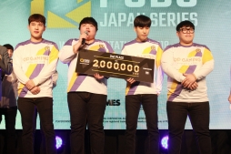 画像ギャラリー No.041のサムネイル画像 / 2度のドン勝を決めたSunSister Suicider'sが優勝！　「PUBG」国内初の賞金制大会「PJS Winter Invitational 2018」をレポート