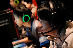 画像ギャラリー No.018のサムネイル画像 / 「PUBG JAPAN SERIES Season2 Grade1」。V3Fが2ドン勝でSSSに迫り，CGXも猛烈な追い上げを見せたDay2レポートを写真たっぷりでお届け