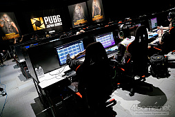 画像ギャラリー No.025のサムネイル画像 / 「PUBG JAPAN SERIES Season2 Grade1」。V3Fが2ドン勝でSSSに迫り，CGXも猛烈な追い上げを見せたDay2レポートを写真たっぷりでお届け