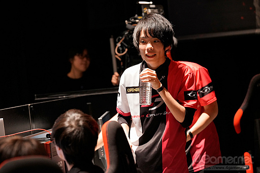 画像ギャラリー No.073のサムネイル画像 / 「PUBG JAPAN SERIES Season2 Grade1」。V3Fが2ドン勝でSSSに迫り，CGXも猛烈な追い上げを見せたDay2レポートを写真たっぷりでお届け