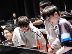 「PUBG JAPAN SERIES Season2 Grade1」。V3Fが2ドン勝でSSSに迫り，CGXも猛烈な追い上げを見せたDay2レポートを写真たっぷりでお届け