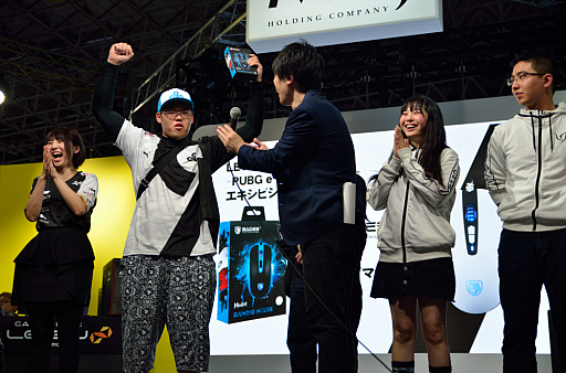 画像ギャラリー No.008のサムネイル画像 / ［TGS 2019］MCJブースで「LEVEL∞ × PJS -PUBG e-sports STAGE-」が開催。トークイベントやエキシビションマッチの様子をレポート
