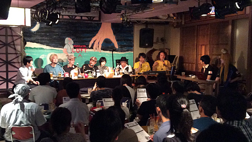 画像ギャラリー No.008のサムネイル画像 / 「ポリポリ☆クラブ ピコショワ音楽会」の模様をレポート。木村祥朗氏や丹沢悠一氏,ZUN氏,安藤武博氏などが,飲んで歌って語り合った