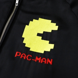 画像ギャラリー No.011のサムネイル画像 / 「パックマン」をモチーフにしたリバーシブルスカジャンがヴィレヴァンに登場