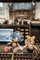 画像ギャラリー No.001のサムネイル画像 / 「ソニックフォース」に登場するオーケストラ楽曲のメイキング映像が公開