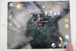 画像ギャラリー No.005のサムネイル画像 / ［CJ2016］「マビノギ英雄伝」のスマホ版がプレイアブル出展。ティイやカダルに加えて，人気のサキュバスなども操作できる
