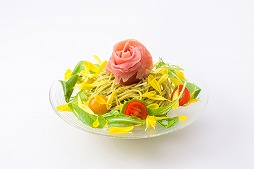 画像ギャラリー No.022のサムネイル画像 / ［TGS 2017］「囚われのパルマ」の“VR面会”がカプコン直営のアミューズメント施設でも実施決定。コラボカフェも9月28日より開催予定