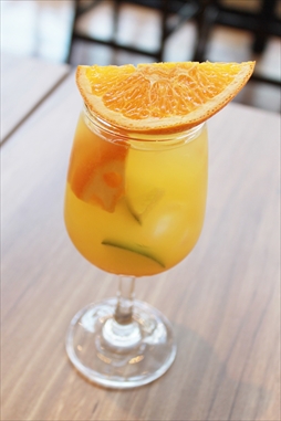 画像ギャラリー No.015のサムネイル画像 / カプコンカフェ×「囚われのパルマ」コラボは11月5日スタート。シリーズ4周年を記念したメニューが振舞われた試食会をレポート