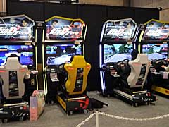 ［JAEPO2017］稼働開始日が2017年3月7日に決定。女性プロゲーマーが挑戦した「頭文字D ARCADE STAGE Zero」のブースイベントレポート