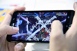 画像ギャラリー No.012のサムネイル画像 / ［TGS 2016］「BLAZBLUE」をスマホで手軽にプレイ。TGS 2016会場で，シリーズ最新作「BLAZBLUE REVOLUTION REBURNING」をプレイしてきた