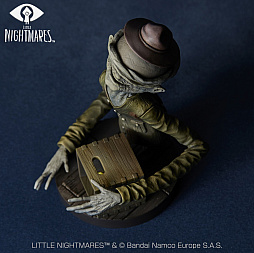 画像ギャラリー No.004のサムネイル画像 / 「リトルナイトメア ミニフィギュアコレクション管理人」が予約受付中。身を隠したシックスが木箱の中に