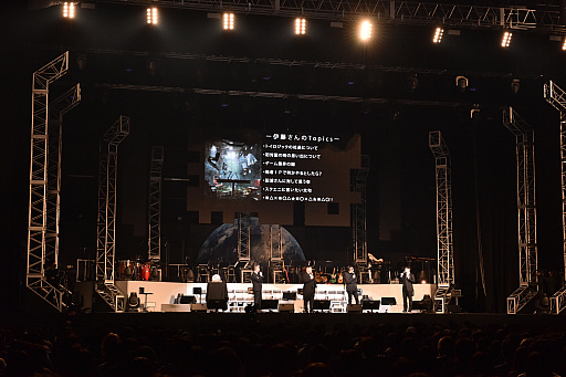 画像ギャラリー No.003のサムネイル画像 / 「NieR:Automata FAN FESTIVAL 12022 壊レタ五年間ノ声」をレポート。シリーズ作品の世界がクロスオーバーする朗読劇がお披露目に