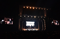 画像ギャラリー No.010のサムネイル画像 / 「NieR:Automata FAN FESTIVAL 12022 壊レタ五年間ノ声」をレポート。シリーズ作品の世界がクロスオーバーする朗読劇がお披露目に