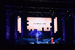 画像ギャラリー No.023のサムネイル画像 / 「NieR:Automata FAN FESTIVAL 12022 壊レタ五年間ノ声」をレポート。シリーズ作品の世界がクロスオーバーする朗読劇がお披露目に