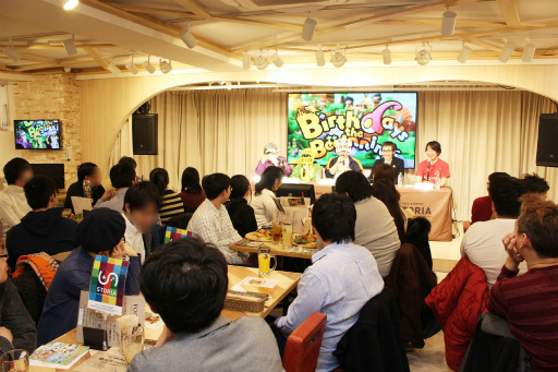 画像ギャラリー No.001のサムネイル画像 / 「Birthdays the Beginning」発売記念イベントをレポート。コラボメニューを楽しみながら，トイボックス和田康宏氏と「いい大人達」がゲーム実況