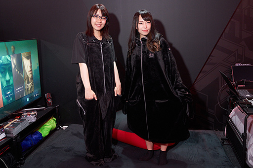 画像ギャラリー No.005のサムネイル画像 / ［TGS 2019］2020年版「着る毛布」からASUSの日本未発売製品まで，見どころ満載の「Bauhutte×ROG」共同ブースをチェック