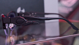 画像ギャラリー No.008のサムネイル画像 / ［TGS 2019］2020年版「着る毛布」からASUSの日本未発売製品まで，見どころ満載の「Bauhutte×ROG」共同ブースをチェック