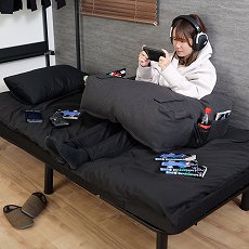 画像ギャラリー No.006のサムネイル画像 / ベッドでダラダラしながらPCを操作したい！　膝上に作業スペースを作れる，天板と一体化したクッションがBauhutteから登場