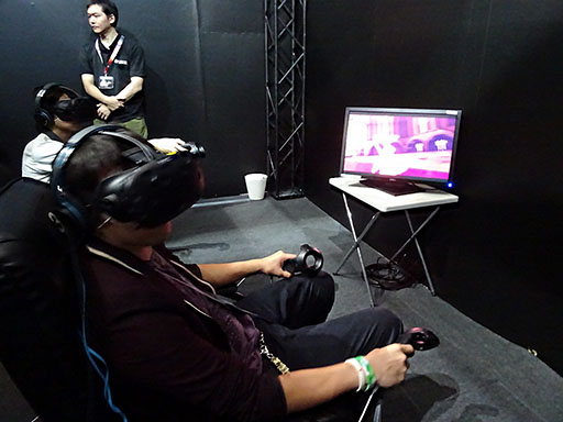 画像ギャラリー No.006のサムネイル画像 / ［TGS 2016］「乖離性ミリオンアーサーVR」をグリーブースで体験。これはまさにカードを使った“戦い”だ