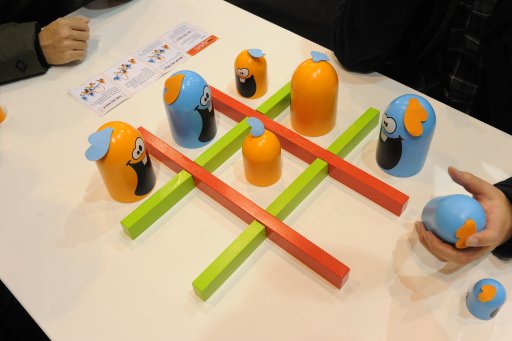 画像ギャラリー No.012のサムネイル画像 / ［SPIEL'17］山椒は小粒でもピリリと辛いを地で行く，Blue Orangeのライトなゲーム。新作はピンセットを使う「Dr.Microbe」