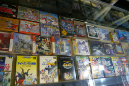 画像ギャラリー No.018のサムネイル画像 / 「ガンダムバーサスまつりin秋葉原」レポート。新旧プロデューサーが歴代シリーズ作品にまつわるトークを展開