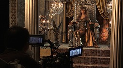 画像ギャラリー No.028のサムネイル画像 / 「CLASH OF QUEENS」,浜崎あゆみさんを起用したTVCMが9月17日から放映